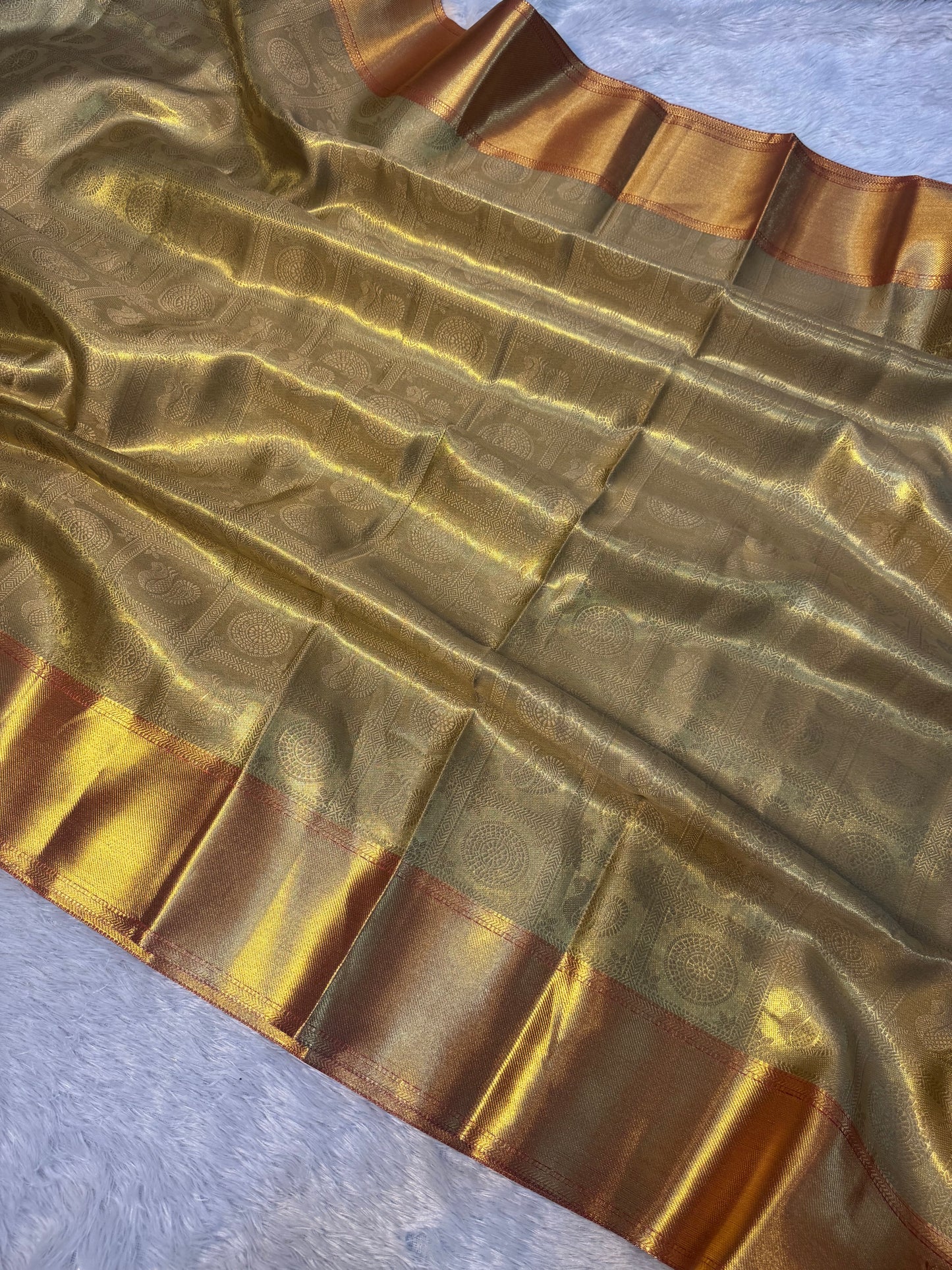 CELEBRITY INSPIRED ROYAL KANJIWARAM SILK SAREE