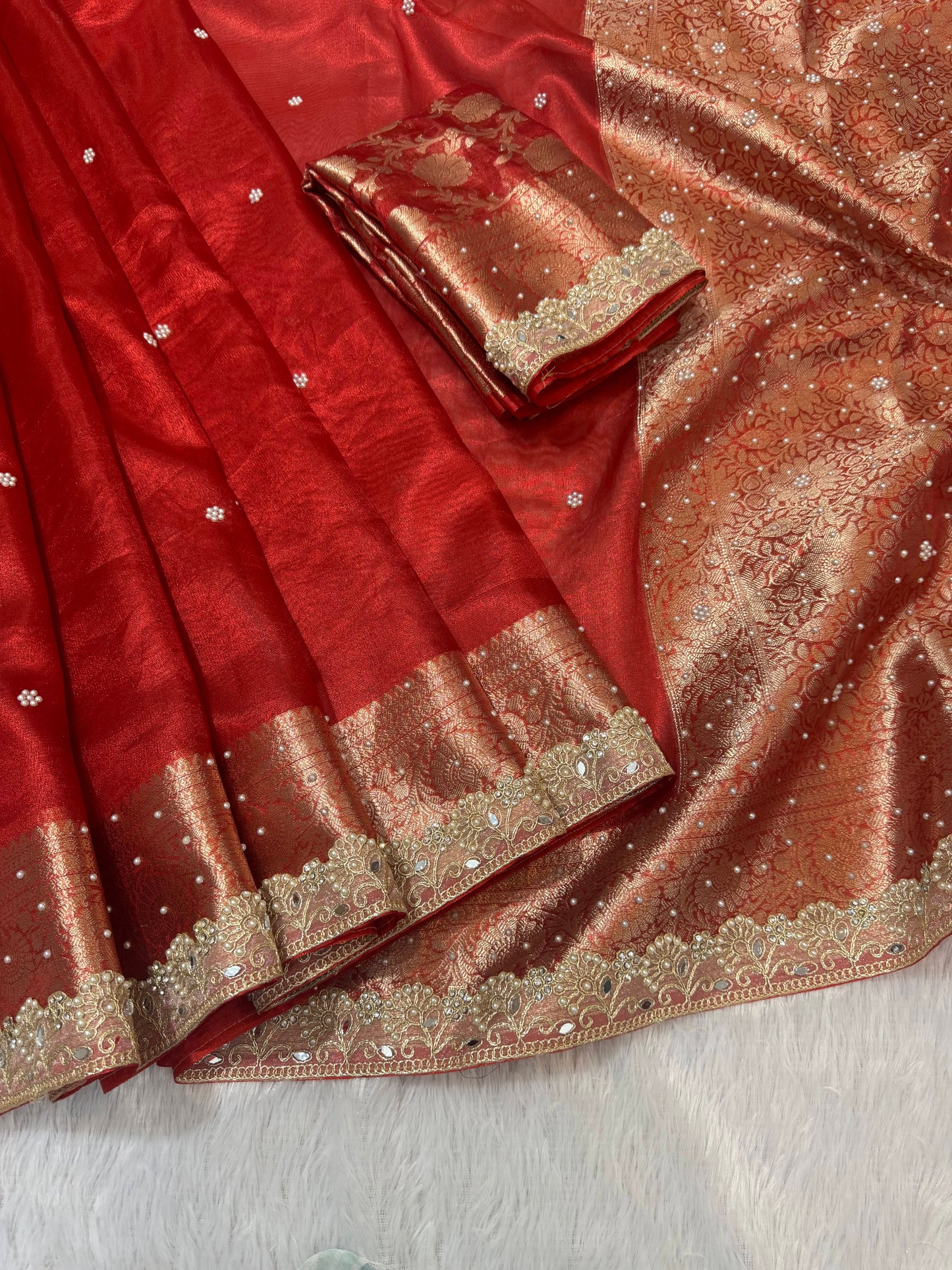 DULHAN WALI SAREE