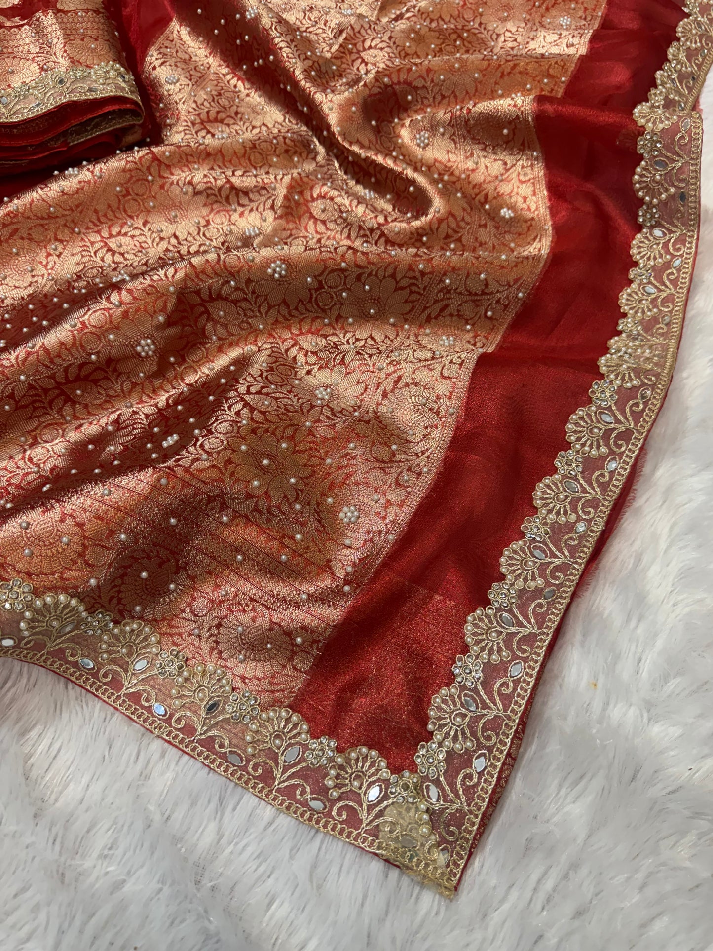 DULHAN WALI SAREE