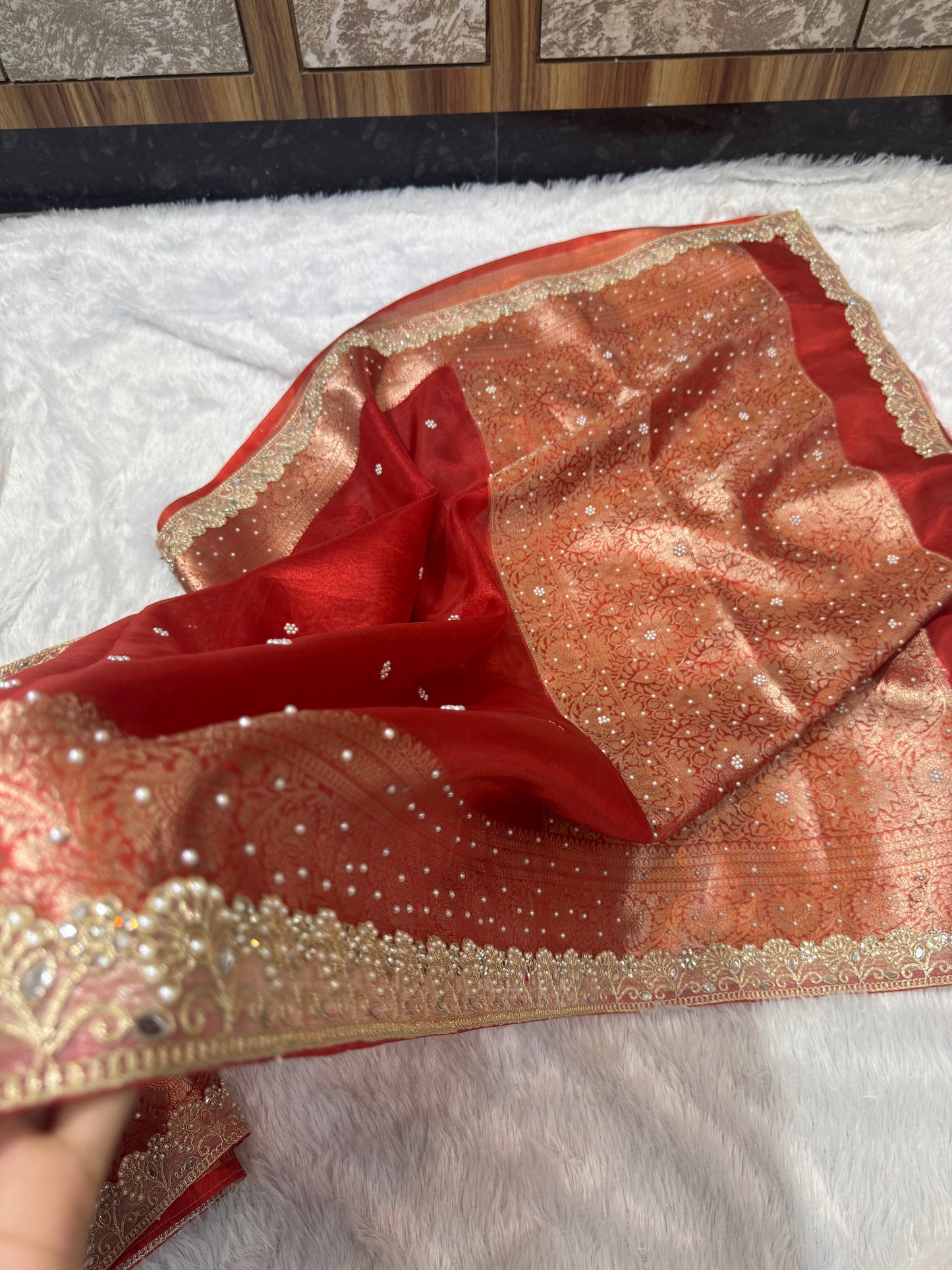 DULHAN WALI SAREE