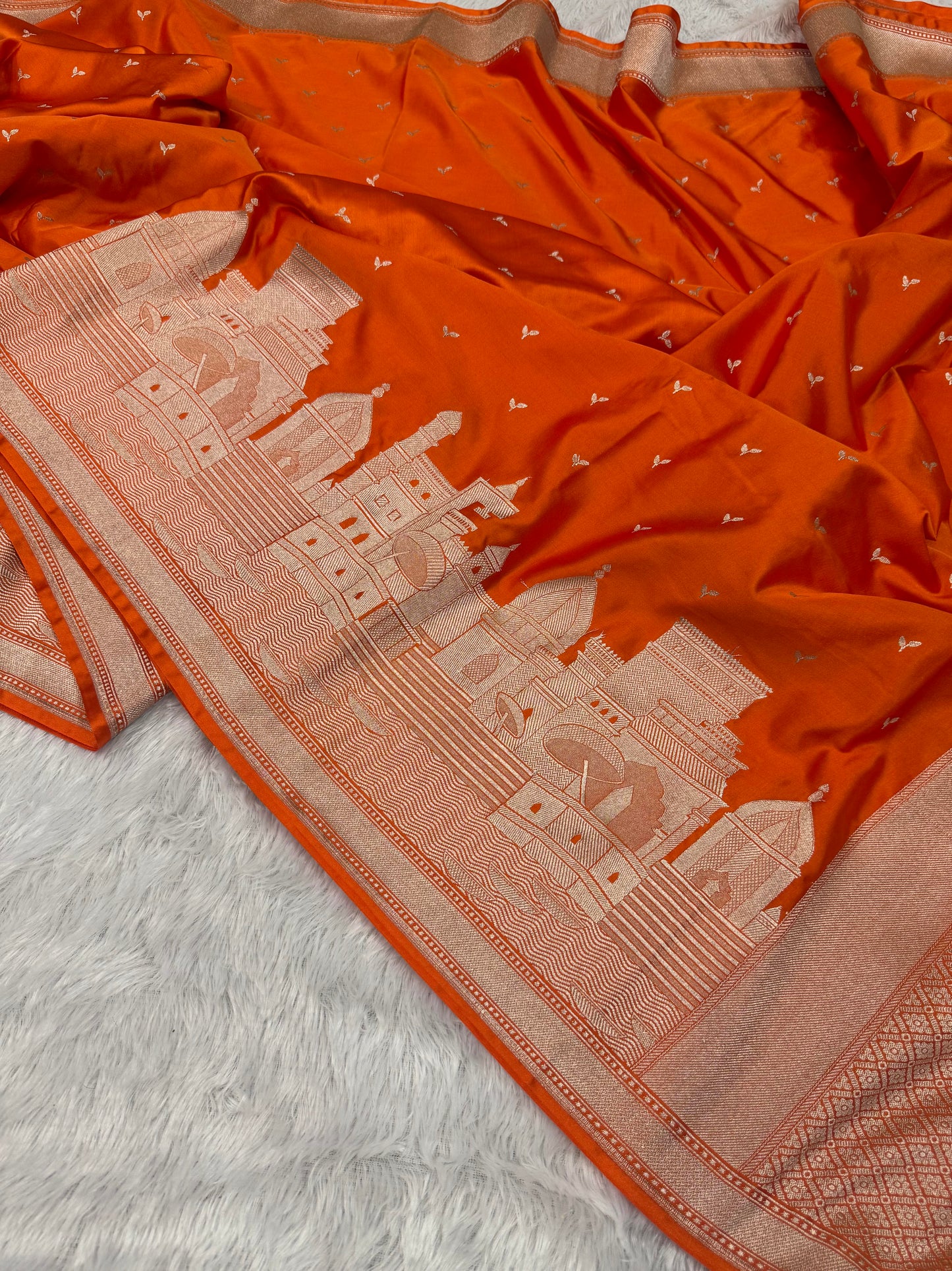 BANARAS HANDLOOM COLLECTION