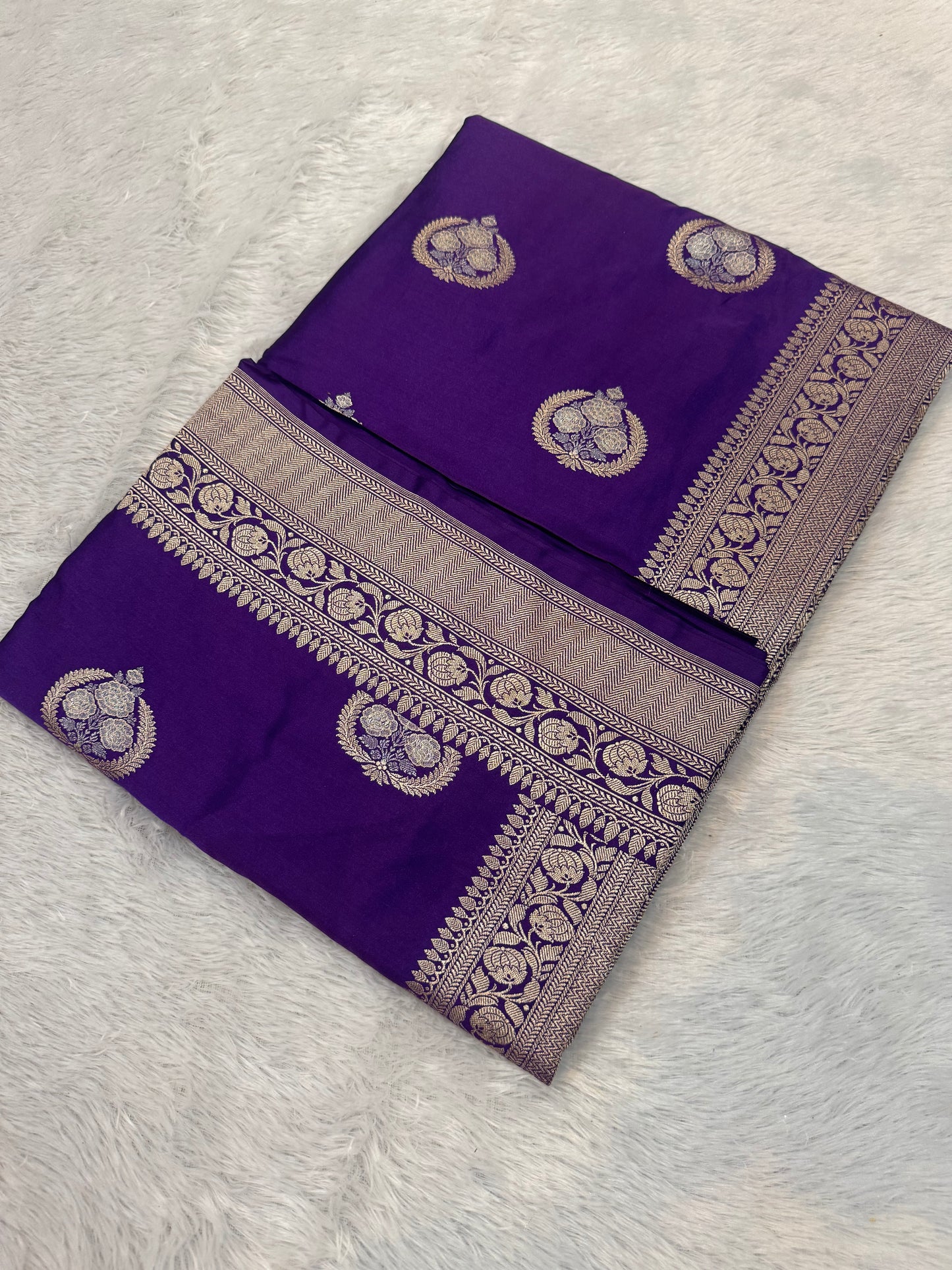 BANARAS HANDLOOM COLLECTION