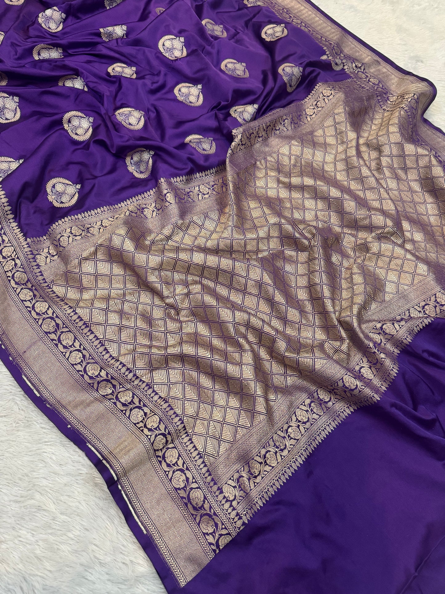 BANARAS HANDLOOM COLLECTION