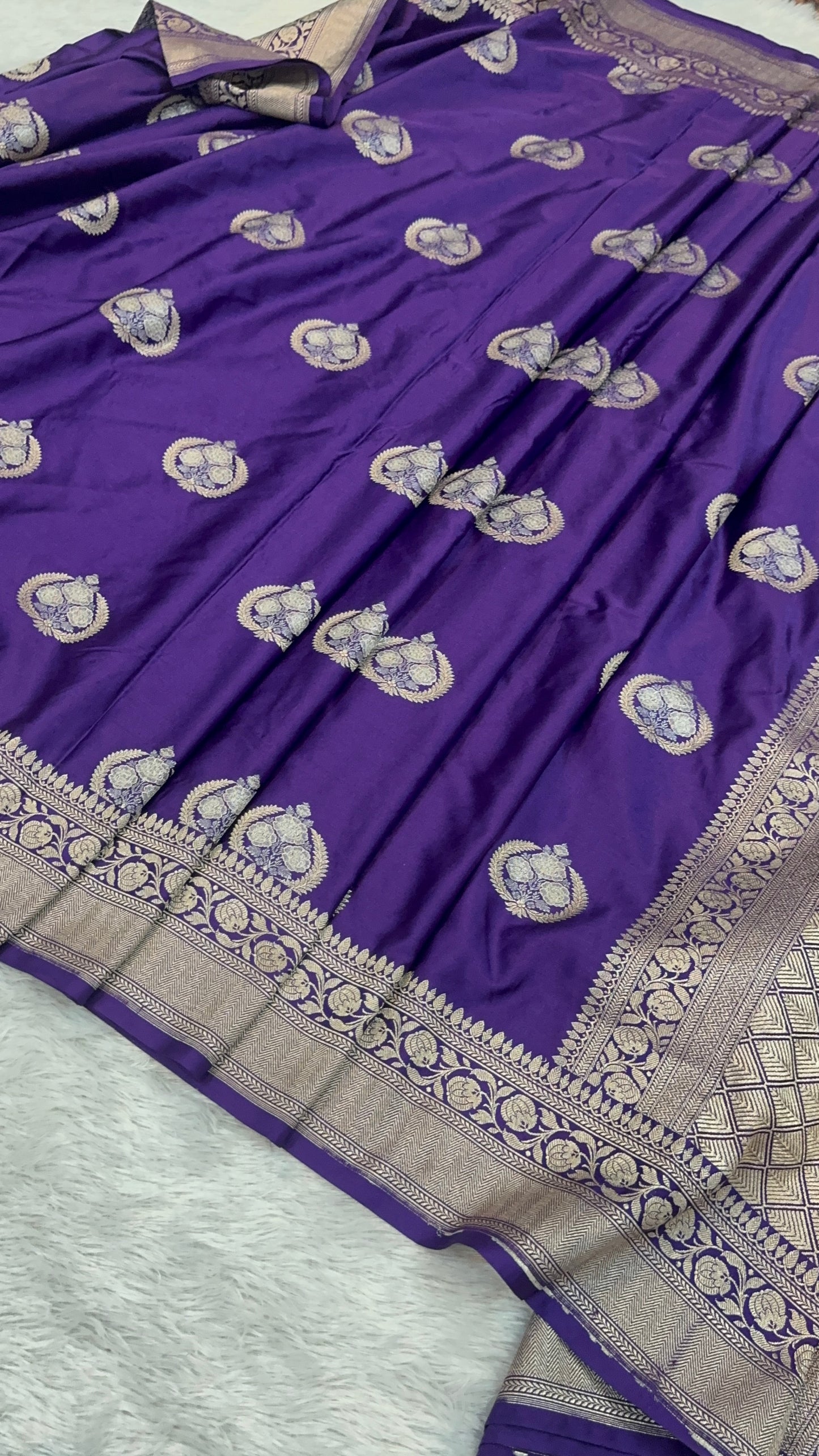 BANARAS HANDLOOM COLLECTION