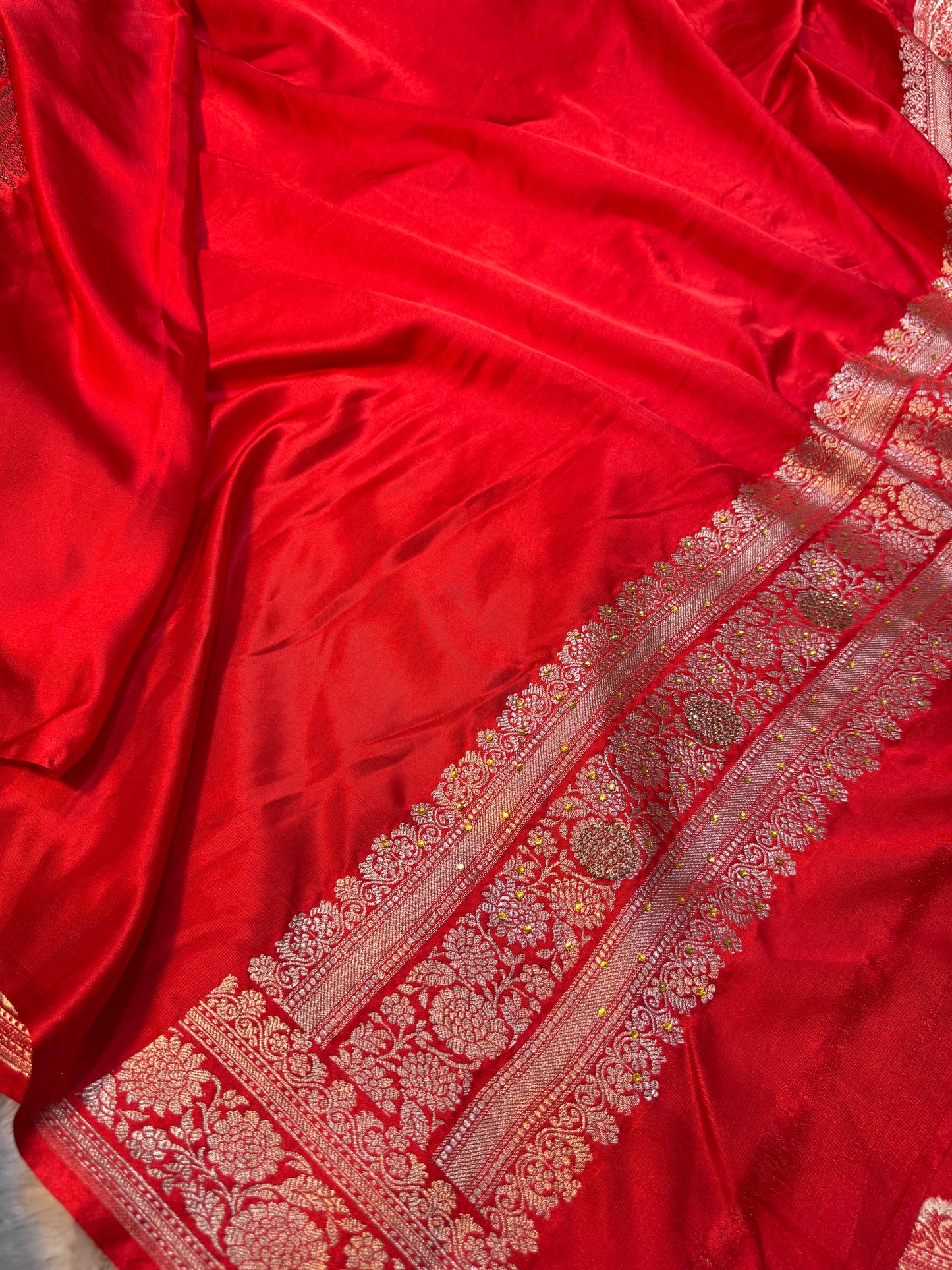 Noor e rewayat katan silk saree